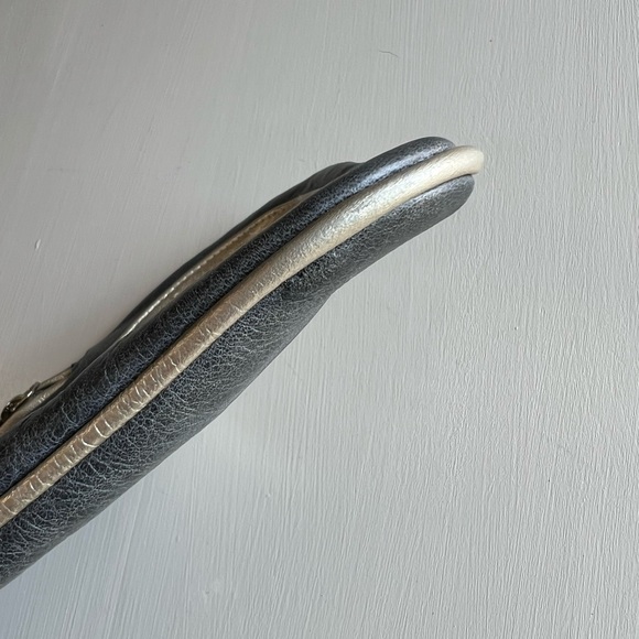 Arza Clutch - Picture 5 of 8